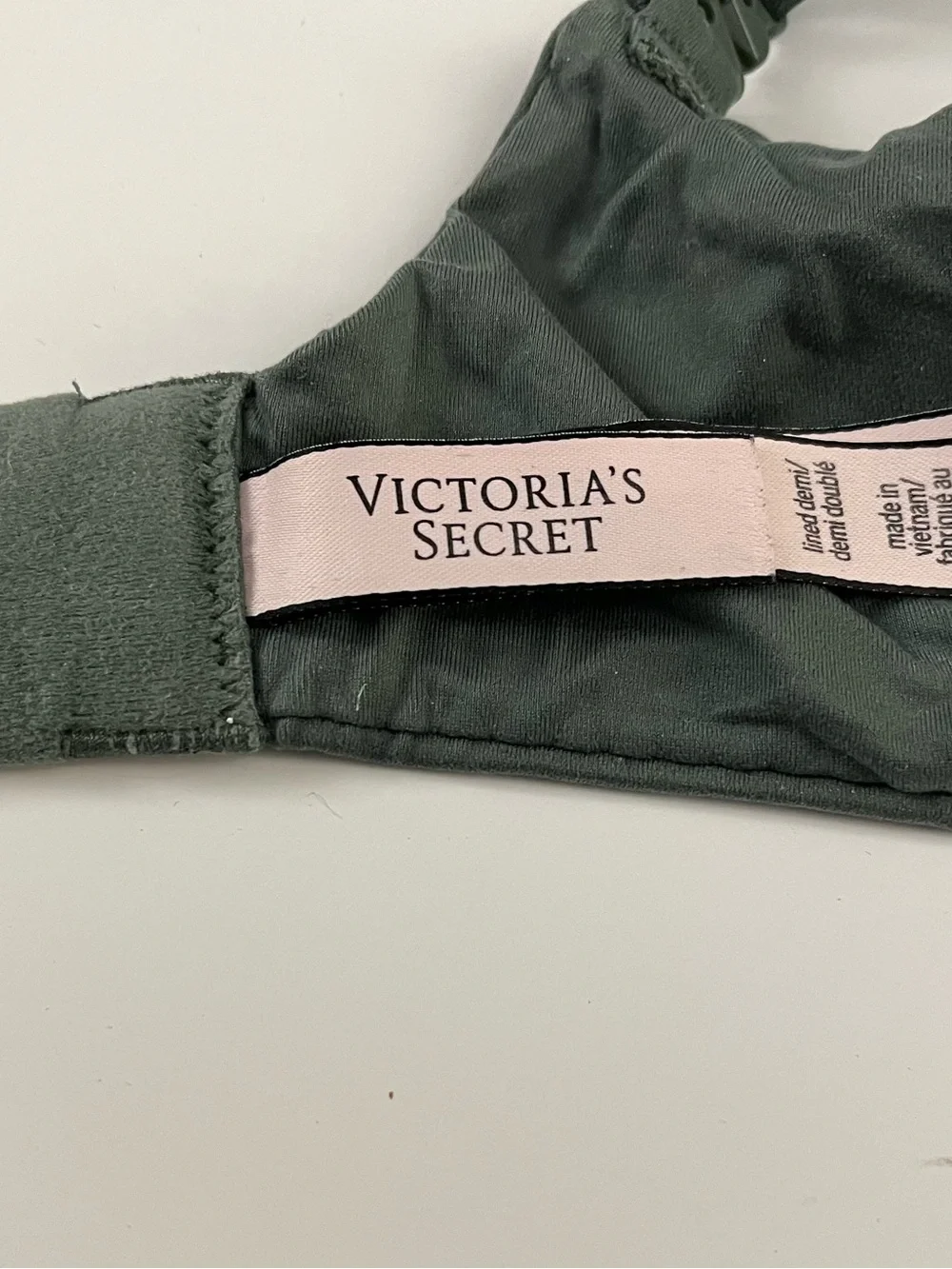 Lace-Accent Women's Bra in Sage Green Victoria’s Secret 32DD